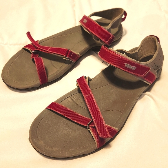 Teva Shoes - Teva Vera size 11